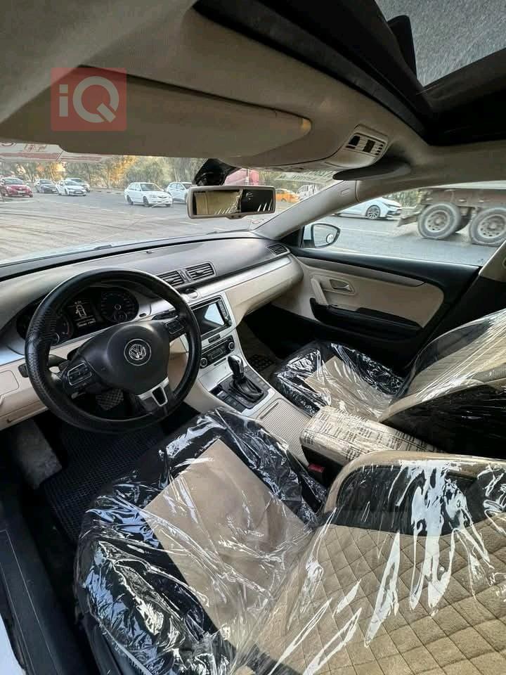 فولكسفاغن باسات CC